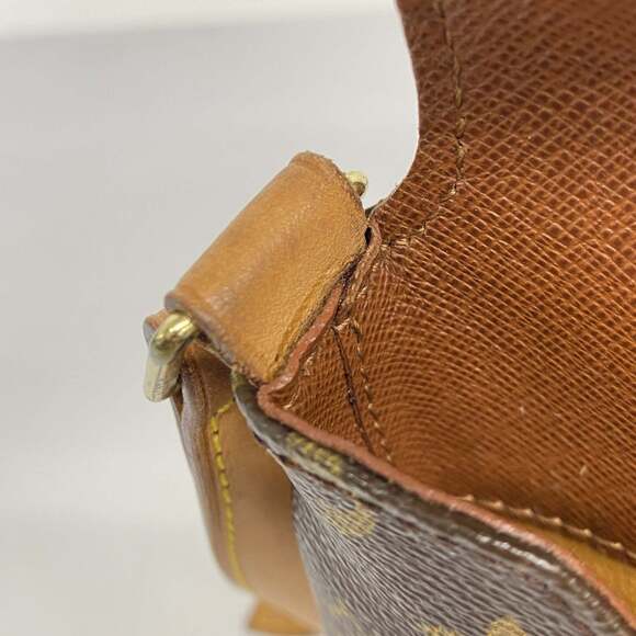 LOUIS VUITTON Authentic Brown Monogram Shoulder Bag